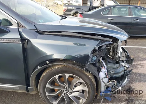 2021 Lincoln Nautilus Reserve z USA, uszkodzony, nr VIN 2LMPJ6K9XMBL01230